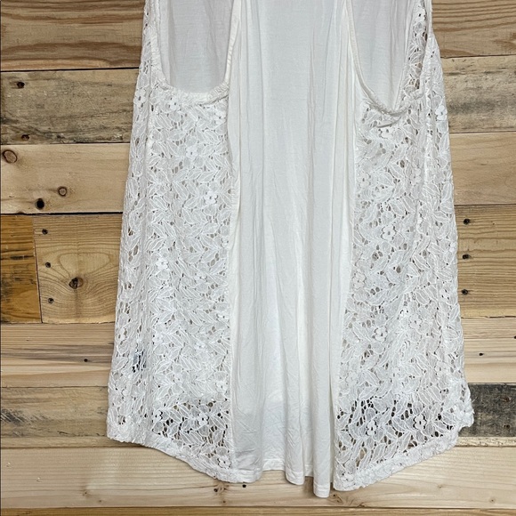 POL size Large White Three Button Lace Sleeveless Open Front Soft Blouse - Picture 8 of 9